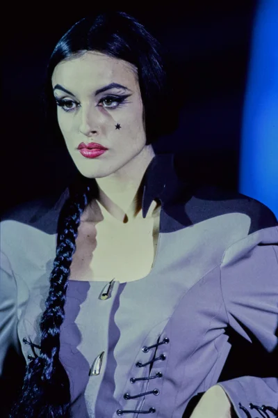 Look 12